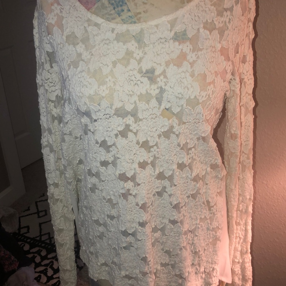 DAYTRIP WHITE LACE TOP WITH OPEN BACK